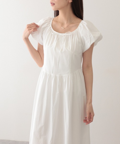 Lace Ladies（レースレディース）の「ポシェット付き ラウンドネック ギャザー ロング ワンピース（ワンピース・レディース・アイボリー/ブルー/イエロー/グリーン・FREE）」の6枚目の写真