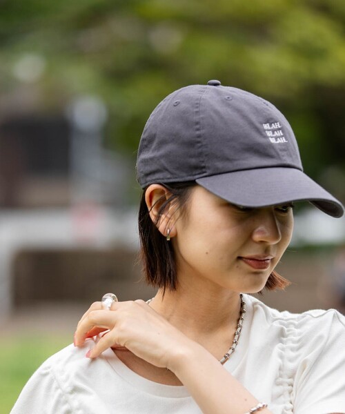 newhattan（ニューハッタン）の「【一部WEB限定】newhattan: BLAH BLAH BLAH. 刺繍 ベースボールキャップ◇（キャップ・メンズ・ブラック/ブルー/ネイビー/ダークグレー/オレンジ/ホワイト/グリーン・ONE SIZE）」の3枚目の写真