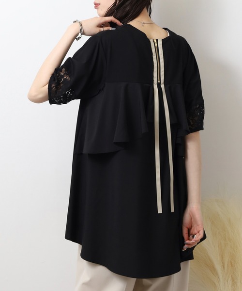 EGLANTINE（エグランティーヌ）の「EGLANTINE 異素材切り替えバックフレアーカットソー半袖チュニック丈（Tシャツ/カットソー・レディース・ブラック/オフホワイト/ベージュ・40）」の15枚目の写真