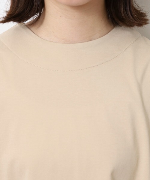EGLANTINE（エグランティーヌ）の「EGLANTINE 異素材切り替えバックフレアーカットソー半袖チュニック丈（Tシャツ/カットソー・レディース・ブラック/オフホワイト/ベージュ・40）」の4枚目の写真