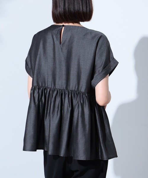 GALLORIA（ギャローリア）の「デニムペプラムブラウス（シャツ/ブラウス・レディース・インディゴブルー/グレー・LL/S/M/L）」の4枚目の写真