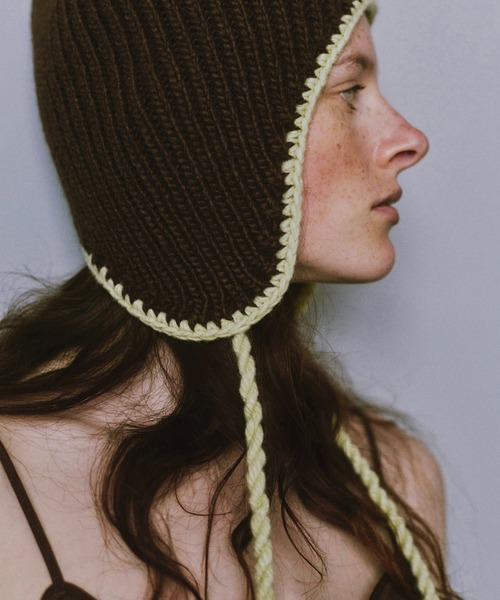TODAYFUL（トゥデイフル）の「Ear Flap Knitcap（キャップ・レディース・チャコールグレー/ブラウン・FREE）」の9枚目の写真