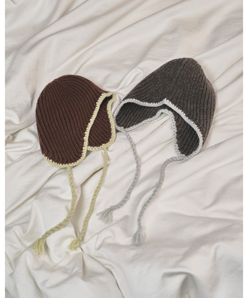 TODAYFUL（トゥデイフル）の「Ear Flap Knitcap（キャップ・レディース・チャコールグレー/ブラウン・FREE）」の10枚目の写真