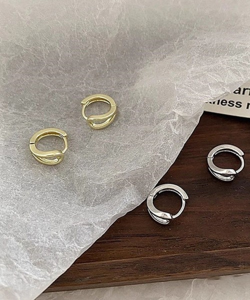 yu-ka(ユーカ)の「YU-Ka:シンプルラインフープピアス simple line hoop pierce(ピアス(両耳用)・レディース・シルバー/ゴールド・FREE)」の6枚目の写真
