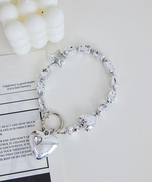 LA VORAGINE(ラ ヴォラジネ)の「ハートリボンモチーフ バッグ/モバイル マルチチャーム(チャーム・レディース・シルバー系1/シルバー/シルバー系2・FREE)」の21枚目の写真