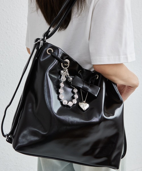 LA VORAGINE(ラ ヴォラジネ)の「ハートリボンモチーフ バッグ/モバイル マルチチャーム(チャーム・レディース・シルバー系1/シルバー/シルバー系2・FREE)」の17枚目の写真