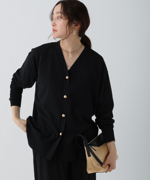 Elura（エルーラ）の「サマープロテクトＶネックカーディガン/495593（カーディガン/ボレロ・レディース・ブラック/グレイッシュベージュ/ホワイト/グリーン系その他・FREE）」の2枚目の写真