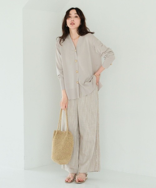 Elura（エルーラ）の「サマープロテクトＶネックカーディガン/495593（カーディガン/ボレロ・レディース・ブラック/グレイッシュベージュ/ホワイト/グリーン系その他・FREE）」の19枚目の写真