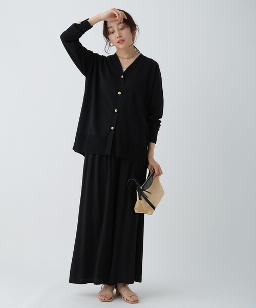 Elura（エルーラ）の「サマープロテクトＶネックカーディガン/495593（カーディガン/ボレロ・レディース・ブラック/グレイッシュベージュ/ホワイト/グリーン系その他・FREE）」の12枚目の写真