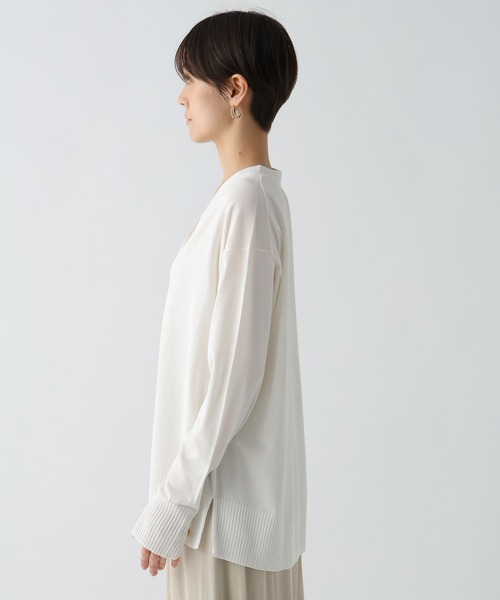 Elura（エルーラ）の「サマープロテクトＶネックカーディガン/495593（カーディガン/ボレロ・レディース・ブラック/グレイッシュベージュ/ホワイト/グリーン系その他・FREE）」の6枚目の写真