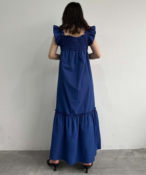 1chaku.（イッチャク）の「ティアードボリュームワンピース（ワンピース・レディース・ブルー・マルチサイズ）」の5枚目の写真