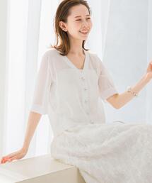 デザインボタンシアーカーディガン