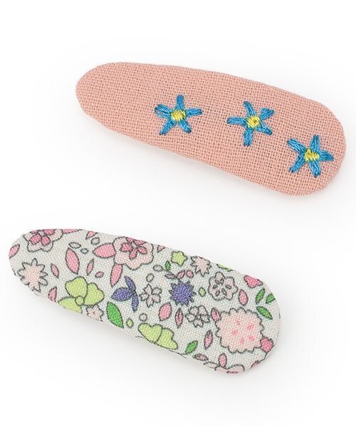 petit main（プティマイン）の「刺しゅうヘアピン/L（ヘアピン・キッズ・サックスブルー/ピンク/オレンジ・F）」の2枚目の写真