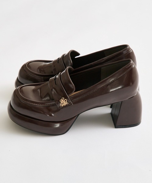 OLIVE des OLIVE（オリーブデオリーブ）の「エンブレム付きローファー（ローファー・レディース・ブラック/ブラウン・LARGE/MEDIUM/SMALL）」の5枚目の写真