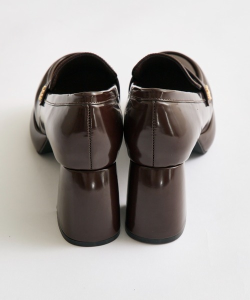 OLIVE des OLIVE（オリーブデオリーブ）の「エンブレム付きローファー（ローファー・レディース・ブラック/ブラウン・LARGE/MEDIUM/SMALL）」の6枚目の写真