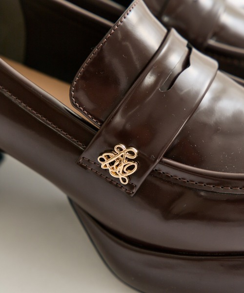 OLIVE des OLIVE（オリーブデオリーブ）の「エンブレム付きローファー（ローファー・レディース・ブラック/ブラウン・LARGE/MEDIUM/SMALL）」の8枚目の写真