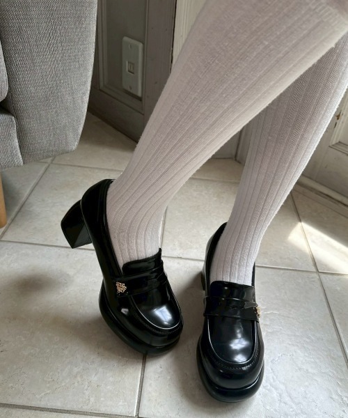 OLIVE des OLIVE（オリーブデオリーブ）の「エンブレム付きローファー（ローファー・レディース・ブラック/ブラウン・LARGE/MEDIUM/SMALL）」の18枚目の写真