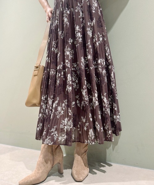 SNIDEL（スナイデル）の「【00サイズあり】プリントプリーツシャーリングワンピース（ワンピース・レディース・ブラウン/アイボリー/ピンクベージュ・0/1/2/00）」の18枚目の写真