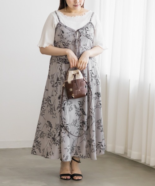 CLETTE(クレット)の「花柄フリルキャミワンピース(ワンピース・レディース・オフホワイト/グレー・4L/3L/LL)」の8枚目の写真