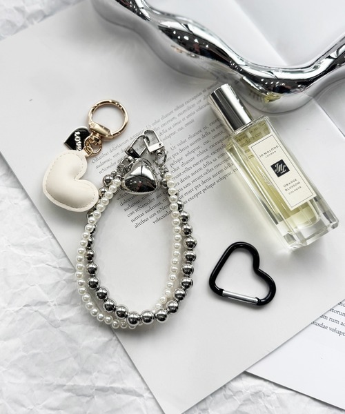 NOLITA LABORATORY（ノリータラボラトリー）の「【 NOLITA / ノリータ 】3WAYパール ハートチャーム 付き カラビナ ストラップ スマホ バッグ キーホルダー 対応 バッグチャーム（チャーム・レディース・グリーン/レッド/アイボリー/ピンク/ブラック/ピンク系その他/パープル/グレー・FREE）」の9枚目の写真