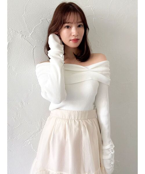 dazzlin（ダズリン）の「2WAYアシメタックオフショルニット（ニット/セーター・レディース・オフホワイト/グレー/ブラック/ピンク・FREE）」の13枚目の写真