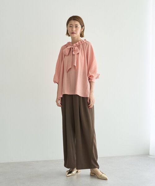 YECCA VECCA（イェッカヴェッカ）の「フリルギャザーボウタイブラウス（シャツ/ブラウス・レディース・ピンク/オフホワイト/ブラウン・FREE）」の13枚目の写真