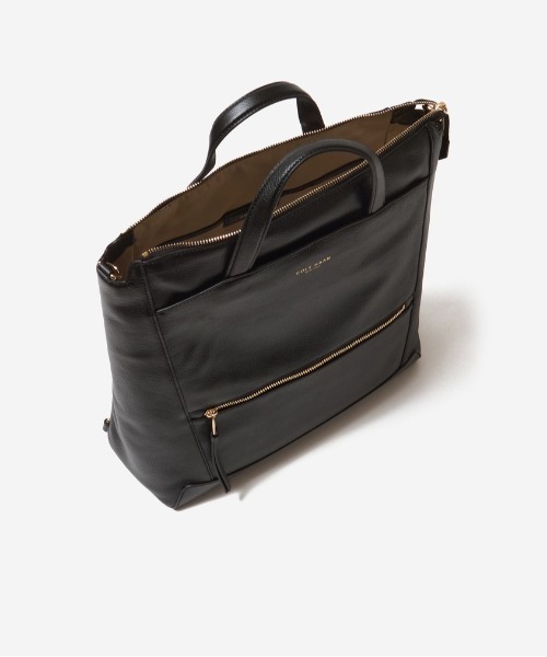 COLE HAAN(コールハーン)の「ザ エッセンシャル バックパック womens(バックパック/リュック・レディース・ブラック・OSFA)」の5枚目の写真