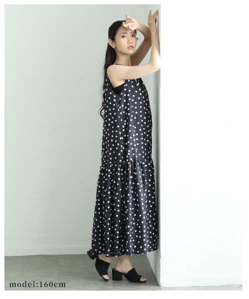 美品★フラメンコ☆ 水玉模様 フリル付きノースリーブワンピース 水玉模様のフリル付きワンピース 美品☆フラメンコ☆ 水玉模様 フリル