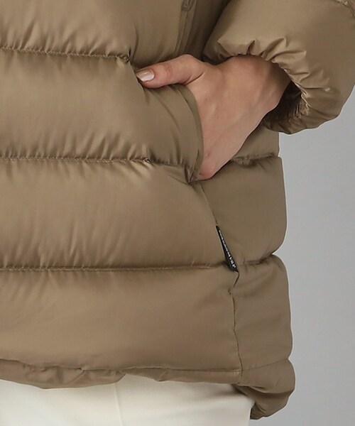 Traditional Weatherwear(トラディショナルウェザーウェア)の「Traditional Weatherwear(トラディショナル ウェザーウェア)ARKLEY ロングダウンジャケット(ダウンジャケット/コート・レディース・ブラック/ベージュ・02/01)」の15枚目の写真