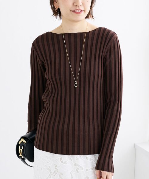 le.coeur blanc(ルクールブラン)の「ボートネックリブニット(ニット/セーター・レディース・ブラック/グレイッシュベージュ/アイボリー/グリーン/ブラウン/レッド/ブルー・38)」の4枚目の写真