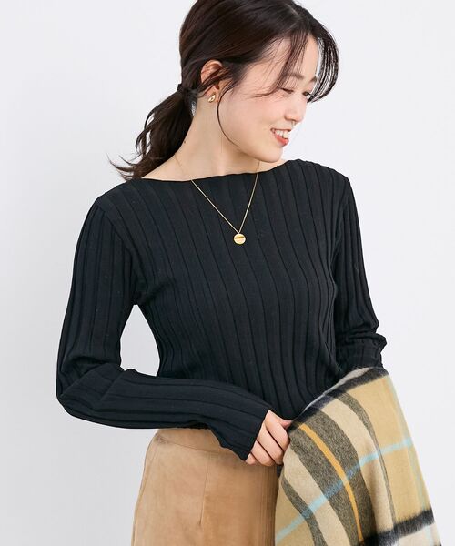 le.coeur blanc(ルクールブラン)の「ボートネックリブニット(ニット/セーター・レディース・ブラック/グレイッシュベージュ/アイボリー/グリーン/ブラウン/レッド/ブルー・38)」の3枚目の写真