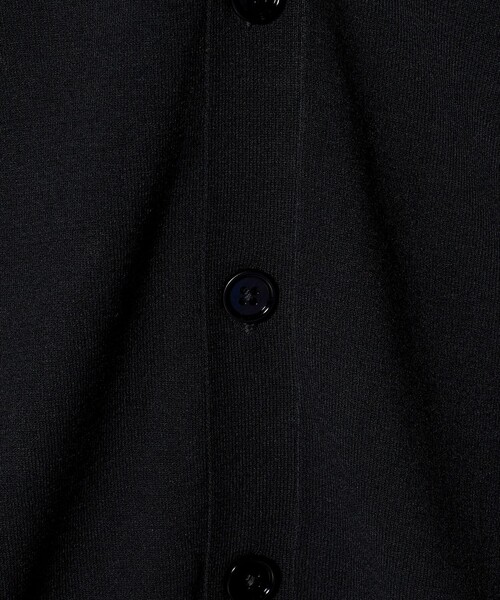 CITEN（シテン）の「＜CITEN＞ハイゲージニットVネックカーディガン（カーディガン/ボレロ・メンズ・ブラック/ベージュ・L/M）」の20枚目の写真