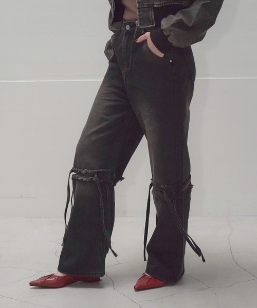 Mirette(ミレット)の「レッグスリットダメージワイドデニムパンツ / Leg Slit Damaged Wide Denim Pants(デニムパンツ・レディース・ブラック・SMALL/MEDIUM/LARGE)」の3枚目の写真