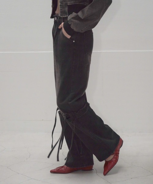 Mirette(ミレット)の「レッグスリットダメージワイドデニムパンツ / Leg Slit Damaged Wide Denim Pants(デニムパンツ・レディース・ブラック・SMALL/MEDIUM/LARGE)」の4枚目の写真