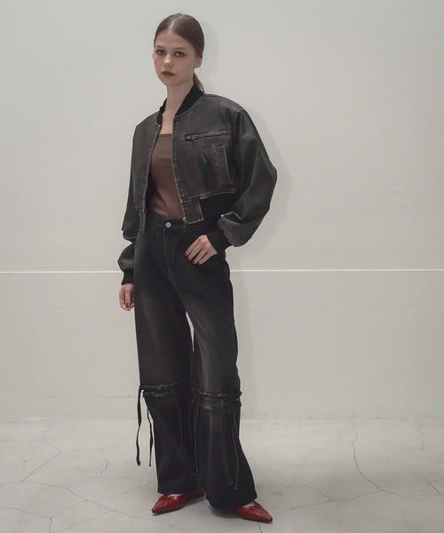 Mirette(ミレット)の「レッグスリットダメージワイドデニムパンツ / Leg Slit Damaged Wide Denim Pants(デニムパンツ・レディース・ブラック・SMALL/MEDIUM/LARGE)」の11枚目の写真