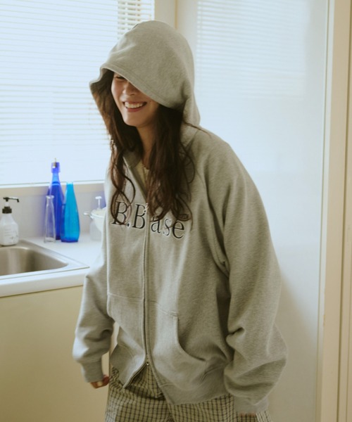 BROKEN BASE(ブロークンベース)の「B.Base Double-Zip Hoodie / B.Baseダブルジップフーディ(パーカー・メンズ・グレー/ネイビー/ブラック/ホワイト/ライトブルー・SMALL/MEDIUM/LARGE)」の4枚目の写真