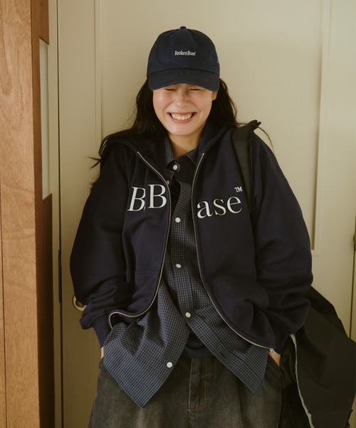 BROKEN BASE(ブロークンベース)の「B.Base Double-Zip Hoodie / B.Baseダブルジップフーディ(パーカー・メンズ・グレー/ネイビー/ブラック/ホワイト/ライトブルー・SMALL/MEDIUM/LARGE)」の6枚目の写真