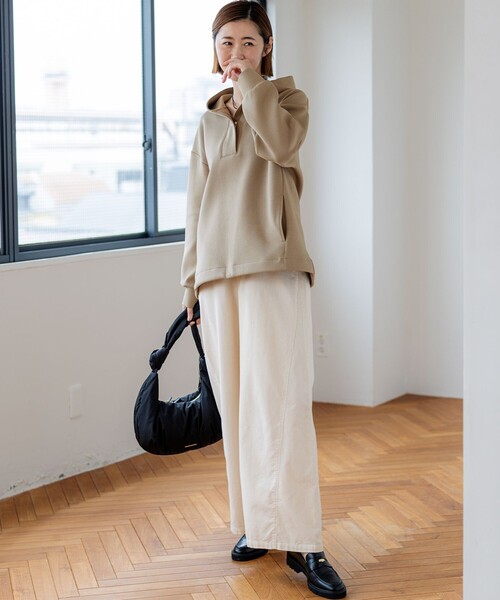 23区 S(ニジュウサンクチイサイサイズ)の「コットン コーデュロイ ワイド パンツ(その他パンツ・レディース・ライトグレー系/グレー系/ダルブルー系/ホワイト系・34/32/30/28)」の14枚目の写真