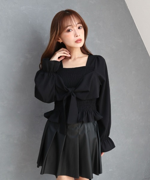 CECIL McBEE（セシルマクビー）の「フロントリボンシャーリングブラウス（シャツ/ブラウス・レディース・ブラック/アイボリー・MEDIUM）」の2枚目の写真