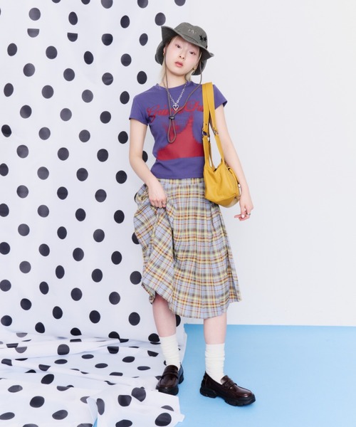 DTYYPE（ドタイプ）の「エンボススタッズバックルポケットバッグ（ショルダーバッグ・レディース・ブラック/グレー/マスタード・FREE）」の11枚目の写真