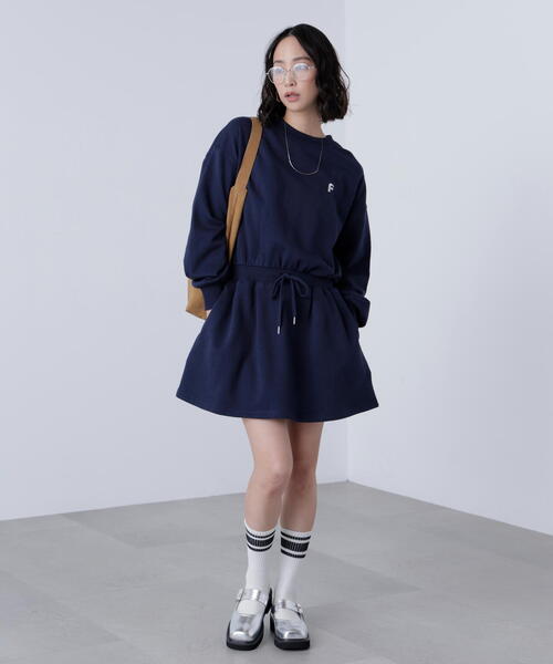 FREE'S MART(フリーズマート)の「◆ロゴ刺繍スウェットミニワンピース(ワンピース・レディース・グレー/ネイビー・FREE)」の3枚目の写真