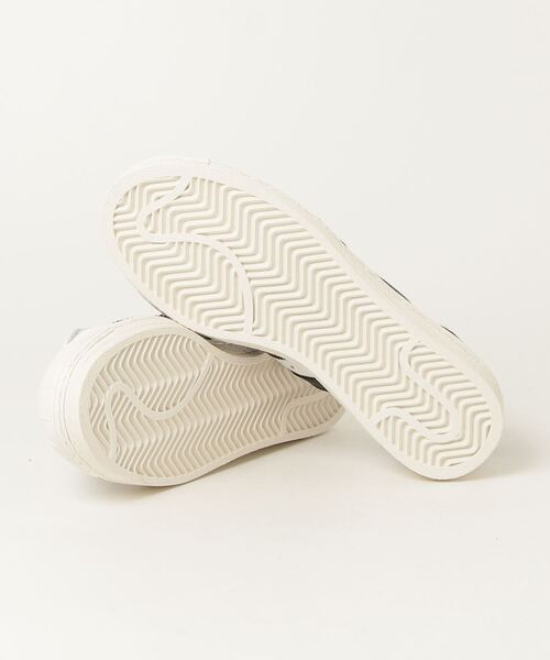 adidas Originals(アディダスオリジナルス)の「SUPERSTAR 82(スニーカー・メンズ・ホワイト系その他・26.0cm/26.5cm/27.0cm/27.5cm/28.0cm/28.5cm/29.0cm/22.5cm/23.0cm/23.5cm/24.0cm/24.5cm/25.0cm/25.5cm)」の3枚目の写真
