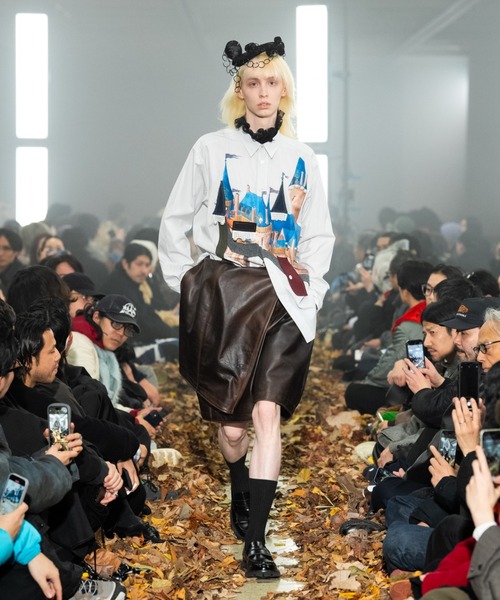 Applique-detail shirt