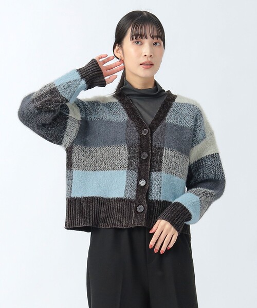 BEAMS HEART（ビームスハート）の「Vネック チェック ボタン カーディガン（ニット/セーター・レディース・ホワイト系その他5/ブラック/ダークブラウン・FREE）」の3枚目の写真