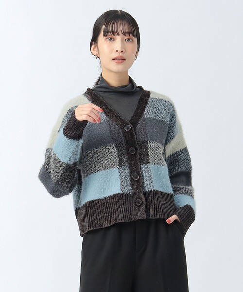 BEAMS HEART（ビームスハート）の「Vネック チェック ボタン カーディガン（ニット/セーター・レディース・ホワイト系その他5/ブラック/ダークブラウン・FREE）」の14枚目の写真