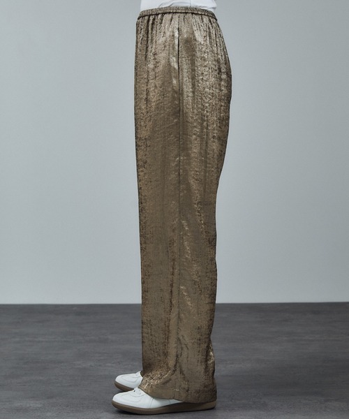 SALON adam et rope'（サロン アダム エ ロペ）の「サテンワイドイージーパンツ（その他パンツ・レディース・ブルー系その他2/ゴールド・S/M）」の13枚目の写真