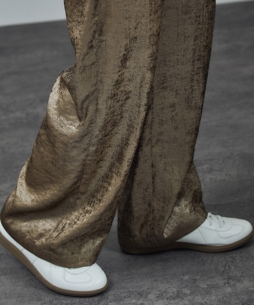 SALON adam et rope'（サロン アダム エ ロペ）の「サテンワイドイージーパンツ（その他パンツ・レディース・ブルー系その他2/ゴールド・S/M）」の18枚目の写真