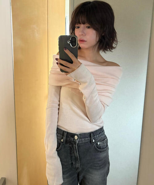 FREE'S MART（フリーズマート）の「◆【RIO企画】袖口ボタンオフショルニット〈MFM〉（ニット/セーター・レディース・グレー/ホワイト/ピンク/ネイビー・FREE）」の4枚目の写真