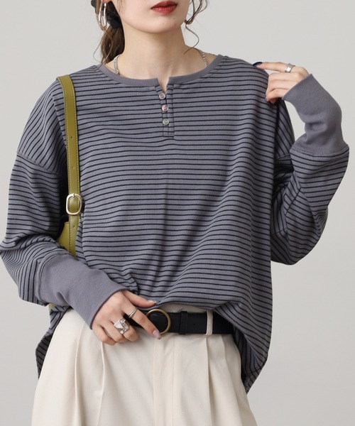 OMNES(オムネス)の「リブ裾ラウンドヘンリーネックプルオーバー長袖 Tシャツ(Tシャツ/カットソー・レディース・ホワイト×グレー/ベージュ系その他/ラベンダー/ホワイト×ブラック/アイボリー/グレー系その他/グレー系その他2・FREE)」の21枚目の写真
