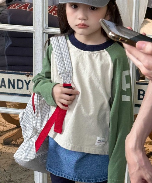 aimoha（アイモハ）の「【aimoha-KIDS-】バイカラー ラグランロンT（Tシャツ/カットソー・キッズ・ブルー/チョコ/グリーン・90/100/110/120/130）」の8枚目の写真